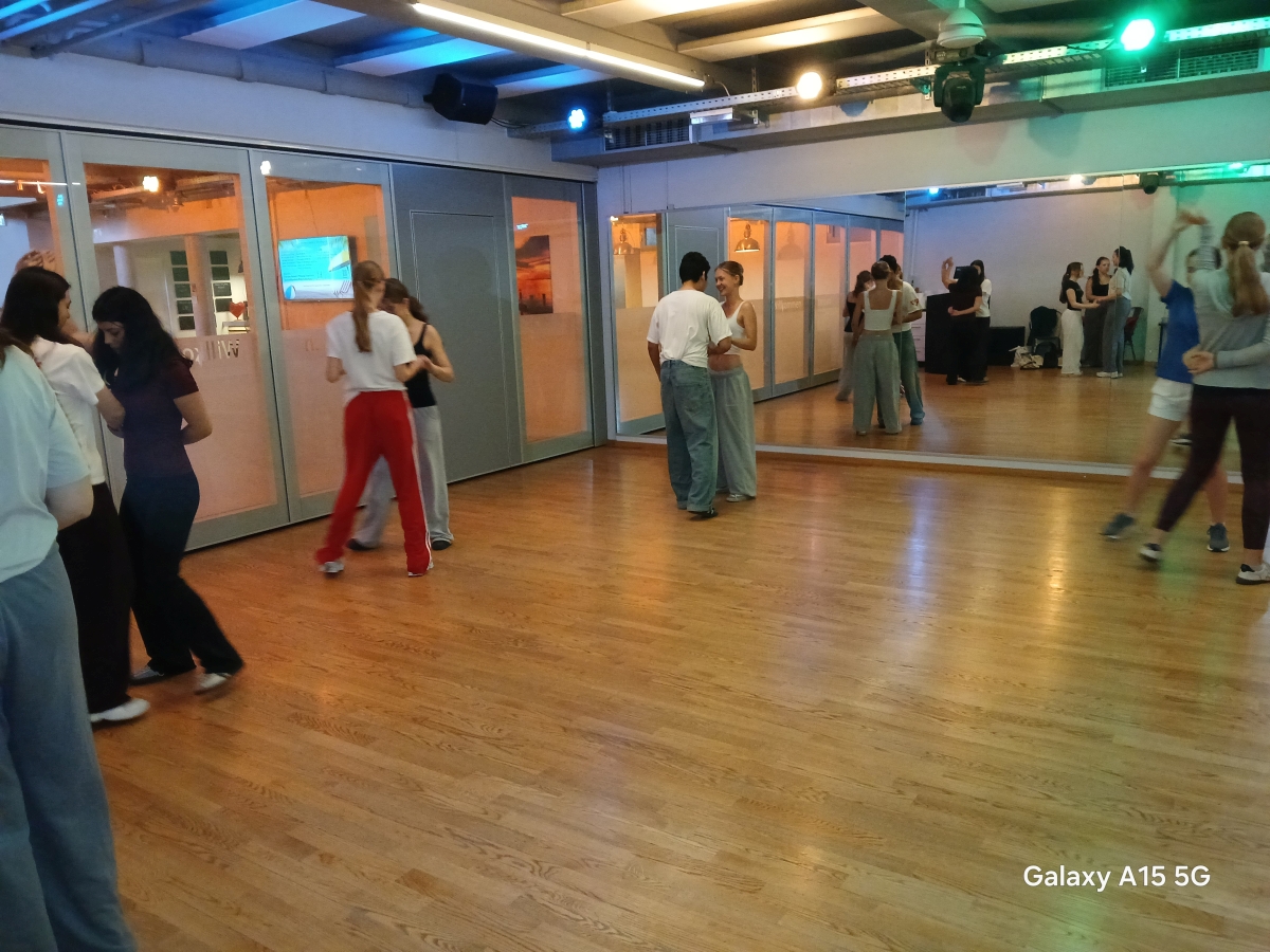 Lateinamerikanische_Taenze_01