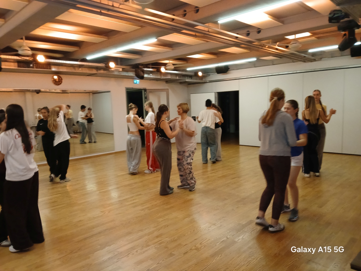 Lateinamerikanische_Taenze_10